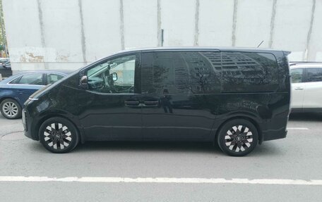 Hyundai Staria, 2021 год, 4 250 000 рублей, 1 фотография