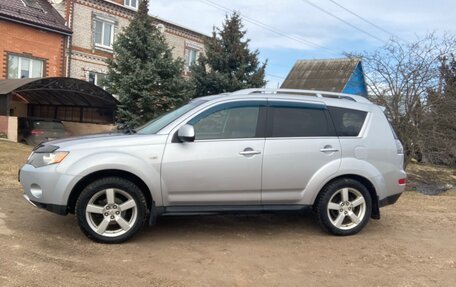 Mitsubishi Outlander III рестайлинг 3, 2008 год, 1 050 000 рублей, 1 фотография