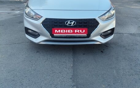 Hyundai Solaris II рестайлинг, 2017 год, 1 200 000 рублей, 2 фотография