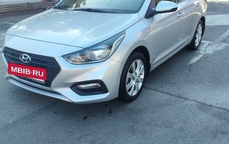 Hyundai Solaris II рестайлинг, 2017 год, 1 200 000 рублей, 14 фотография