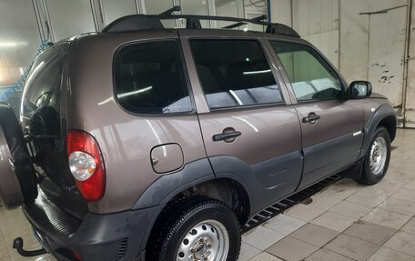 Chevrolet Niva I рестайлинг, 2016 год, 595 000 рублей, 5 фотография