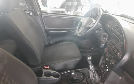 Chevrolet Niva I рестайлинг, 2016 год, 595 000 рублей, 8 фотография