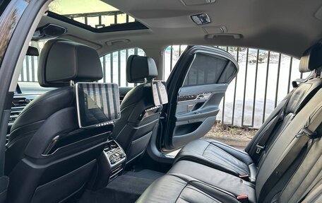 BMW 7 серия, 2019 год, 5 600 000 рублей, 6 фотография