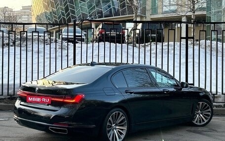 BMW 7 серия, 2019 год, 5 600 000 рублей, 2 фотография