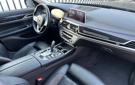 BMW 7 серия, 2019 год, 5 600 000 рублей, 13 фотография