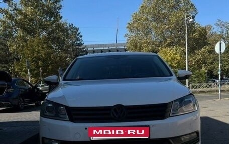 Volkswagen Passat B7, 2011 год, 1 050 000 рублей, 2 фотография