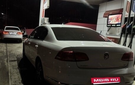 Volkswagen Passat B7, 2011 год, 1 050 000 рублей, 15 фотография