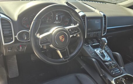 Porsche Cayenne III, 2015 год, 3 590 000 рублей, 8 фотография