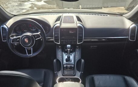 Porsche Cayenne III, 2015 год, 3 590 000 рублей, 14 фотография