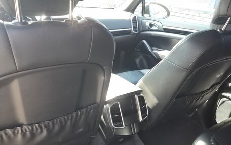 Porsche Cayenne III, 2015 год, 3 590 000 рублей, 15 фотография