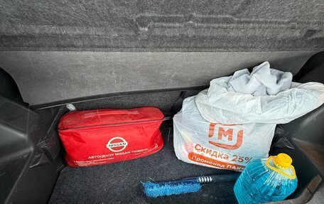 Nissan Note II рестайлинг, 2011 год, 1 050 000 рублей, 10 фотография