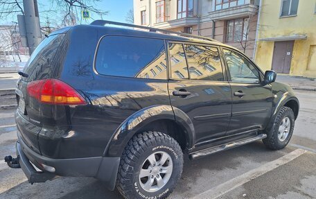 Mitsubishi Pajero Sport II рестайлинг, 2012 год, 1 450 000 рублей, 2 фотография