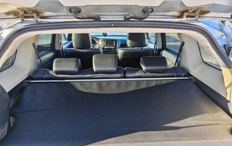 Mitsubishi Outlander III рестайлинг 3, 2016 год, 1 875 000 рублей, 13 фотография