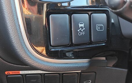 Mitsubishi Outlander III рестайлинг 3, 2016 год, 1 875 000 рублей, 15 фотография