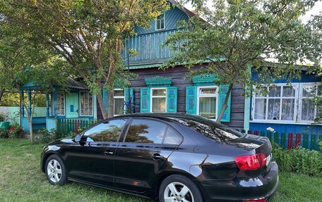 Volkswagen Jetta VI, 2013 год, 1 210 000 рублей, 3 фотография