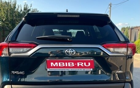 Toyota RAV4, 2020 год, 4 000 000 рублей, 3 фотография