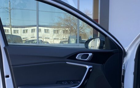 KIA cee'd III, 2021 год, 2 699 000 рублей, 23 фотография