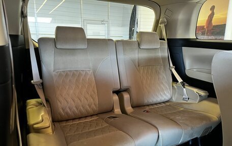 Toyota Vellfire II, 2019 год, 4 300 000 рублей, 15 фотография