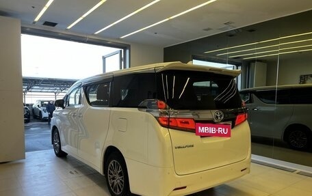 Toyota Vellfire II, 2019 год, 4 300 000 рублей, 5 фотография
