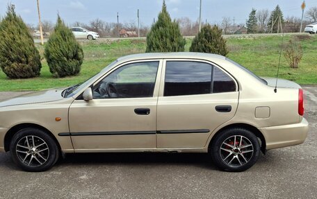 Hyundai Accent II, 2004 год, 350 000 рублей, 3 фотография