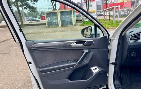 Volkswagen Tiguan II, 2019 год, 3 100 000 рублей, 11 фотография