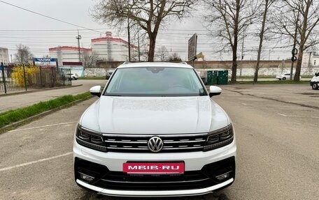 Volkswagen Tiguan II, 2019 год, 3 100 000 рублей, 2 фотография