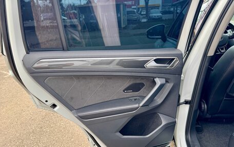 Volkswagen Tiguan II, 2019 год, 3 100 000 рублей, 13 фотография