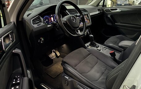 Volkswagen Tiguan II, 2019 год, 3 100 000 рублей, 29 фотография