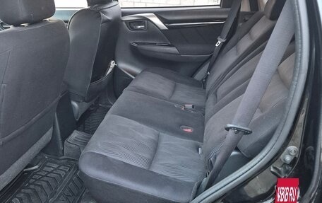 Mitsubishi Pajero Sport III рестайлинг, 2018 год, 2 850 000 рублей, 10 фотография