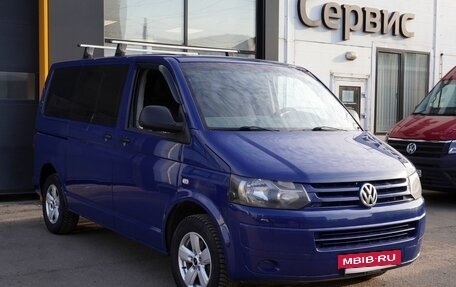 Volkswagen Caravelle T5, 2011 год, 1 600 000 рублей, 3 фотография