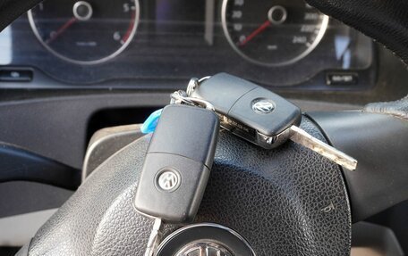 Volkswagen Caravelle T5, 2011 год, 1 600 000 рублей, 12 фотография