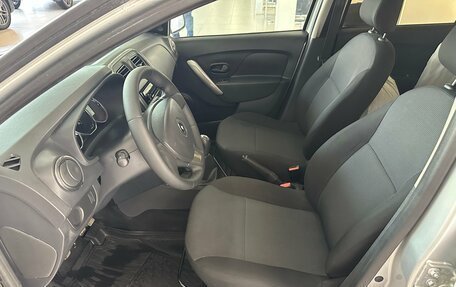 Renault Logan II, 2016 год, 668 000 рублей, 15 фотография