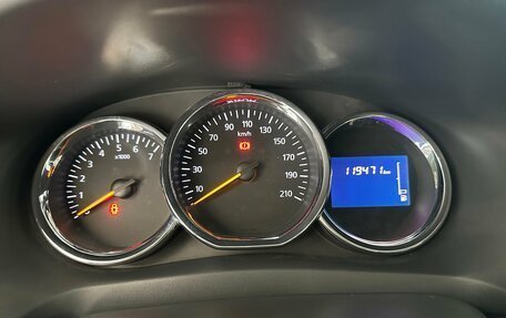 Renault Logan II, 2016 год, 668 000 рублей, 19 фотография