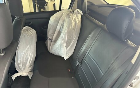 Renault Logan II, 2016 год, 668 000 рублей, 26 фотография