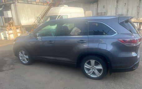 Toyota Highlander III, 2015 год, 2 650 000 рублей, 5 фотография