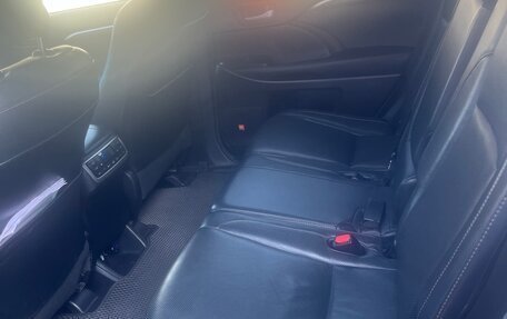 Toyota Highlander III, 2015 год, 2 650 000 рублей, 6 фотография