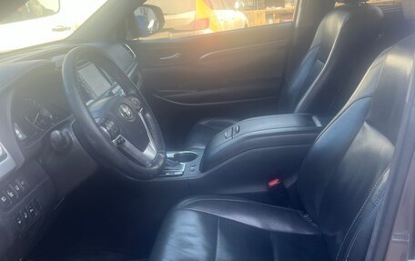 Toyota Highlander III, 2015 год, 2 650 000 рублей, 8 фотография