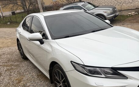 Toyota Camry, 2021 год, 2 200 000 рублей, 6 фотография