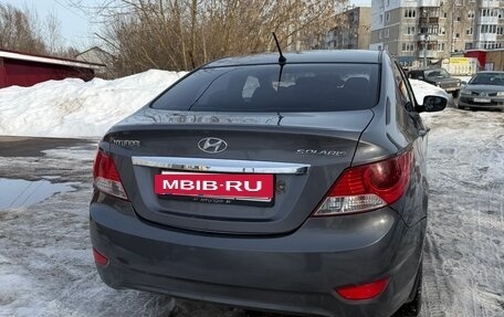 Hyundai Solaris II рестайлинг, 2011 год, 705 000 рублей, 4 фотография