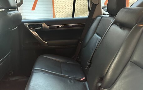 Lexus GX II, 2016 год, 4 900 000 рублей, 10 фотография