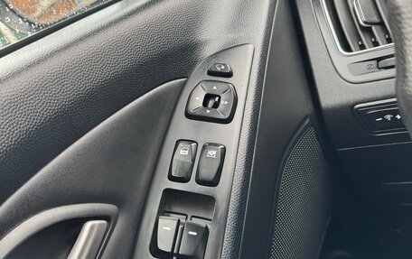 Hyundai ix35 I рестайлинг, 2012 год, 1 300 000 рублей, 10 фотография