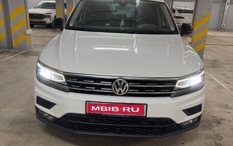 Volkswagen Tiguan II, 2020 год, 2 800 000 рублей, 1 фотография