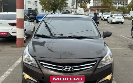 Hyundai Solaris II рестайлинг, 2015 год, 530 000 рублей, 1 фотография