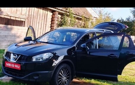 Nissan Qashqai+2 I, 2012 год, 1 050 000 рублей, 1 фотография