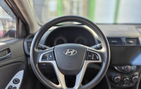 Hyundai Solaris II рестайлинг, 2011 год, 720 000 рублей, 13 фотография