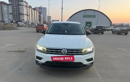 Volkswagen Tiguan II, 2020 год, 2 800 000 рублей, 8 фотография