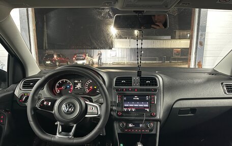 Volkswagen Polo VI (EU Market), 2018 год, 1 387 000 рублей, 7 фотография