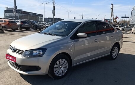 Volkswagen Polo VI (EU Market), 2012 год, 645 000 рублей, 2 фотография