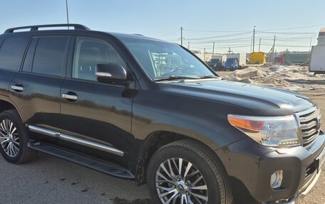 Toyota Land Cruiser 200, 2013 год, 4 000 000 рублей, 3 фотография