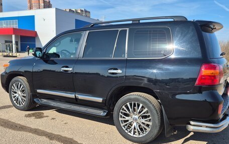 Toyota Land Cruiser 200, 2013 год, 4 000 000 рублей, 2 фотография